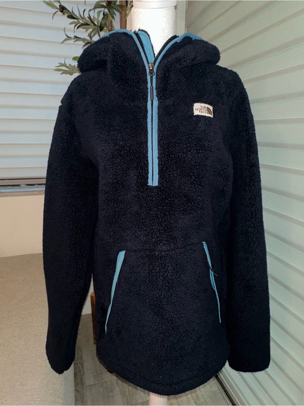 The North Face Campshire 1/4 Zip Sherpa Hoodie Navy Blue Teal Accents Small S